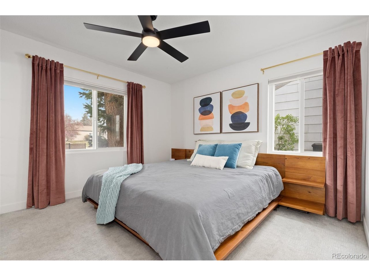 5231 E Dartmouth Ave