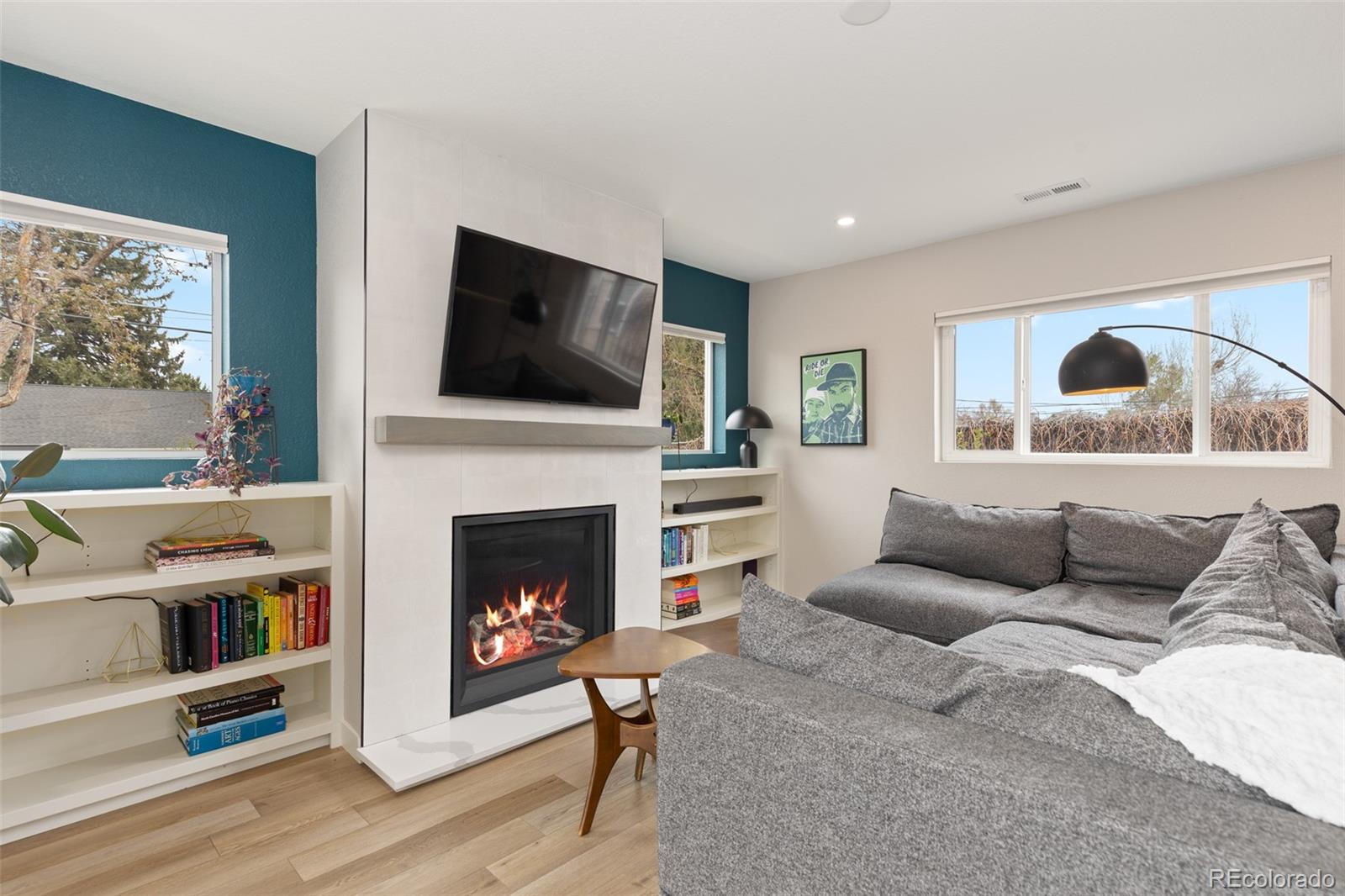 5231 E Dartmouth Avenue