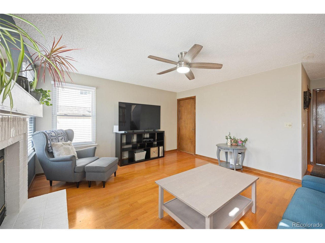 9914 W 106th Pl