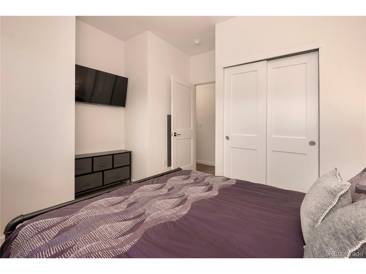 421 W Meadow Mile 16-4