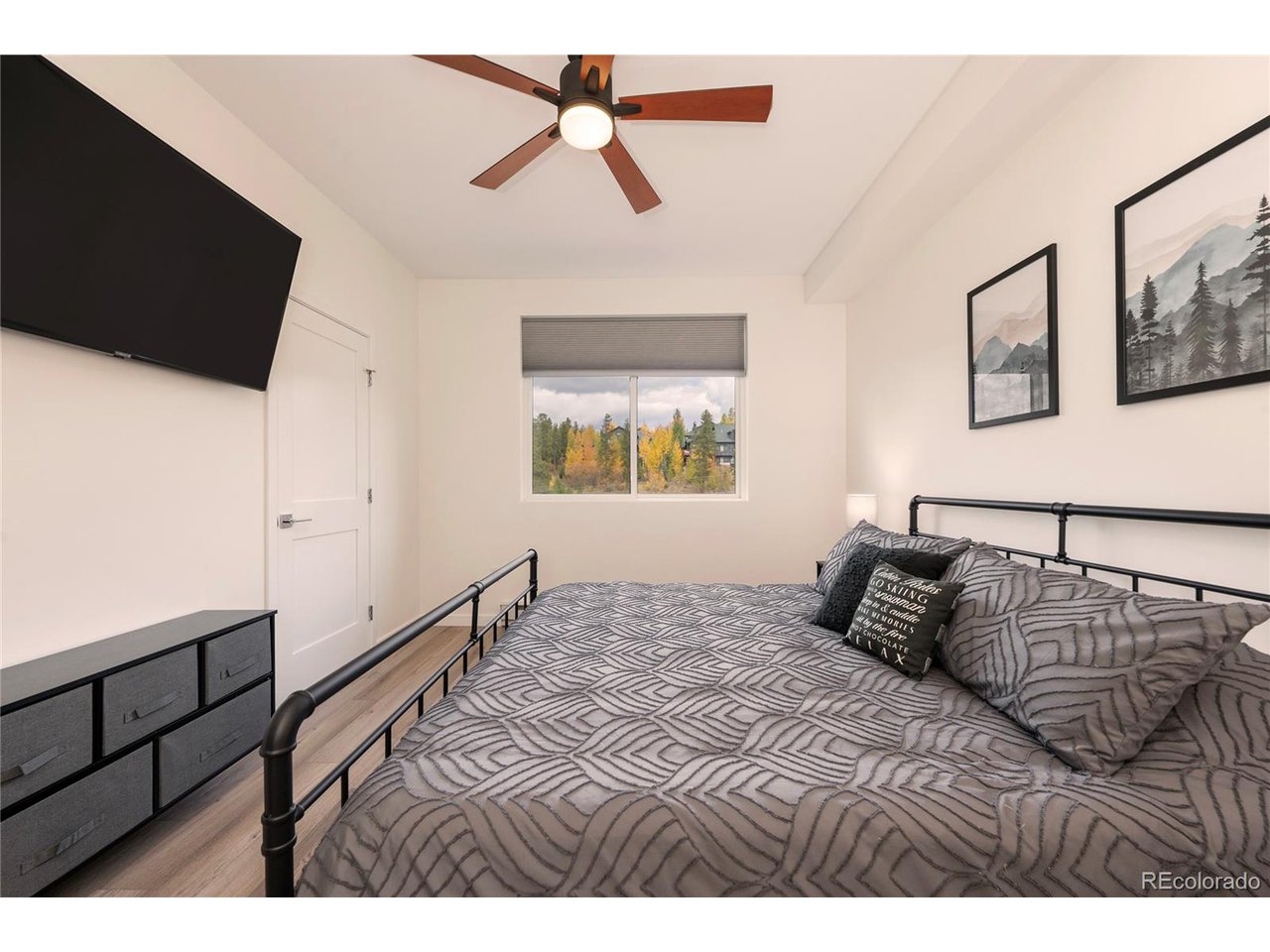 421 W Meadow Mile 16-4