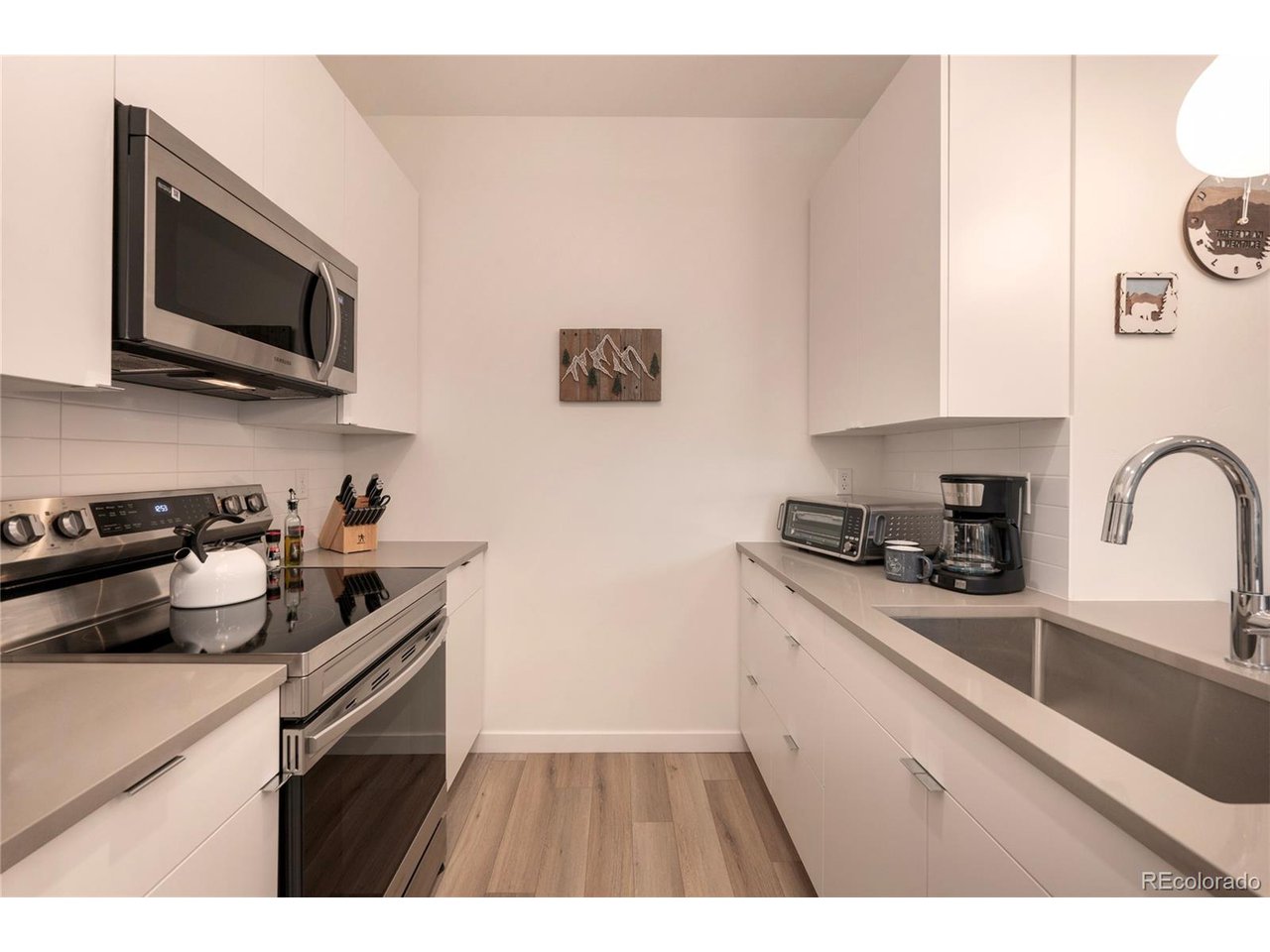 421 W Meadow Mile 16-4