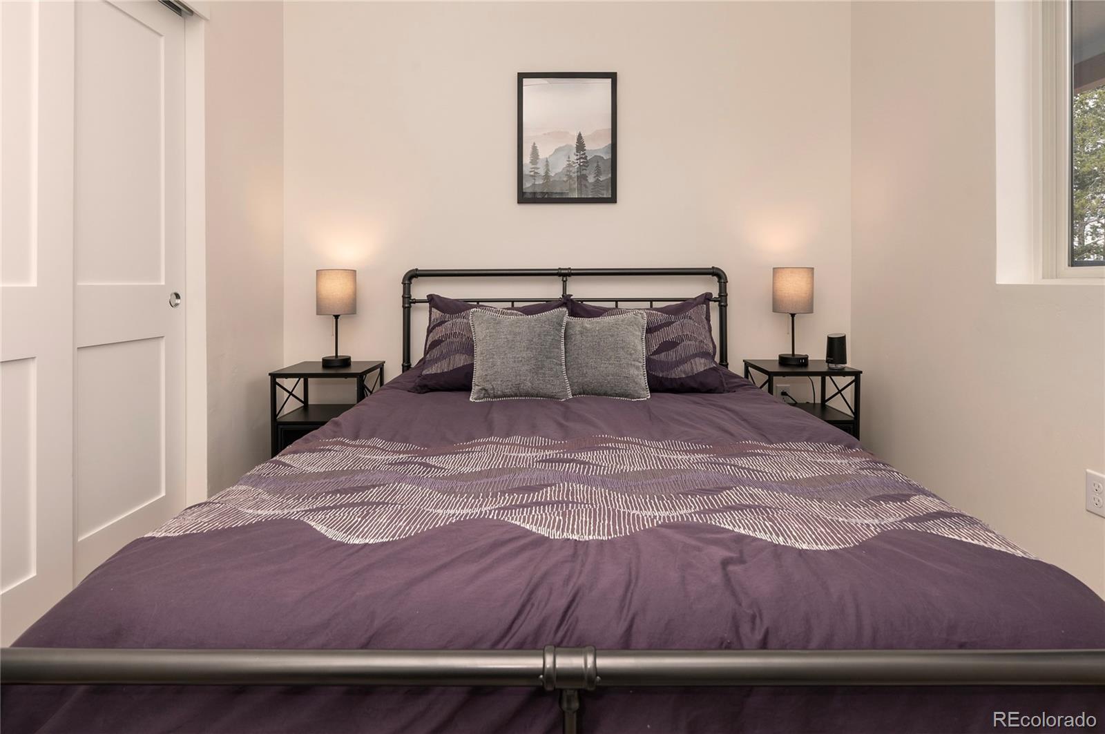 421 W Meadow Mile Unit: 4