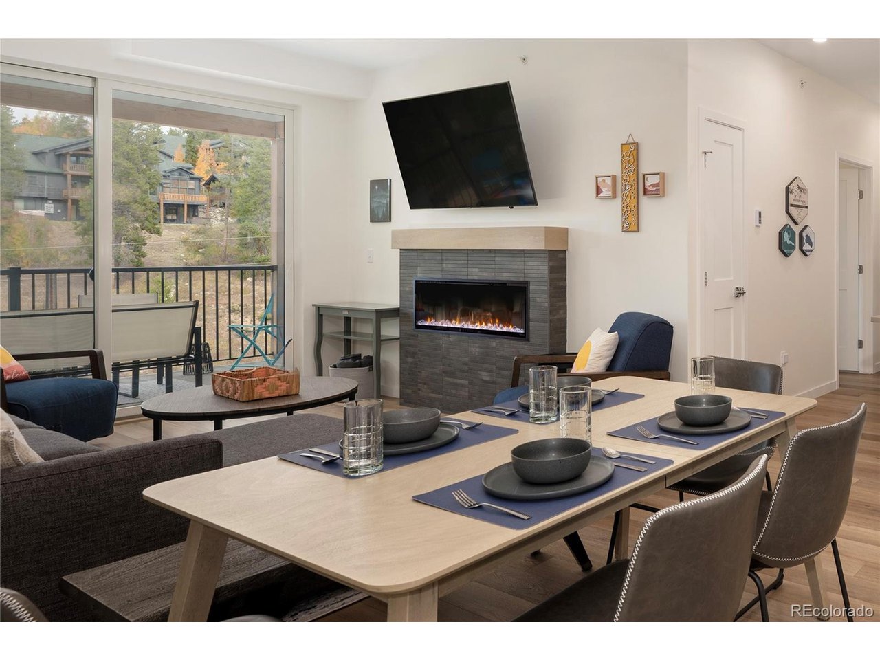421 W Meadow Mile 16-4