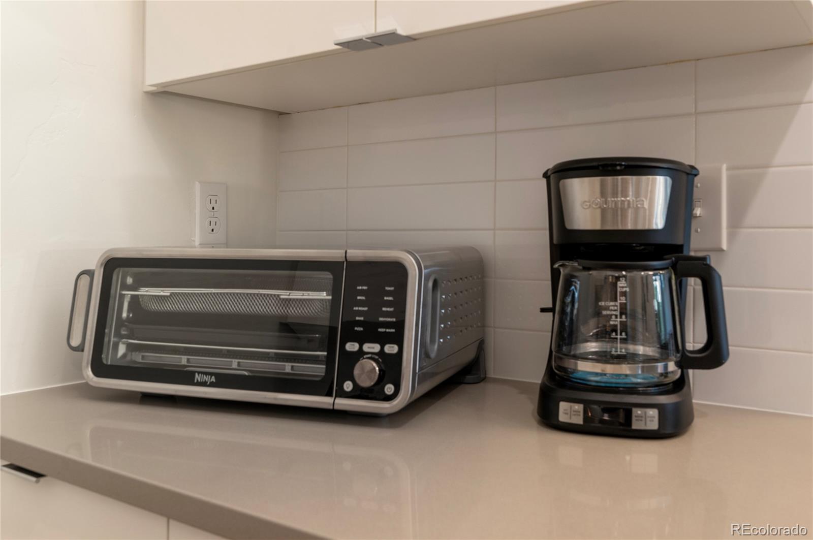 421 W Meadow Mile Unit: 4