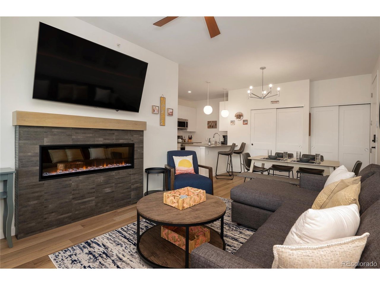 421 W Meadow Mile 16-4