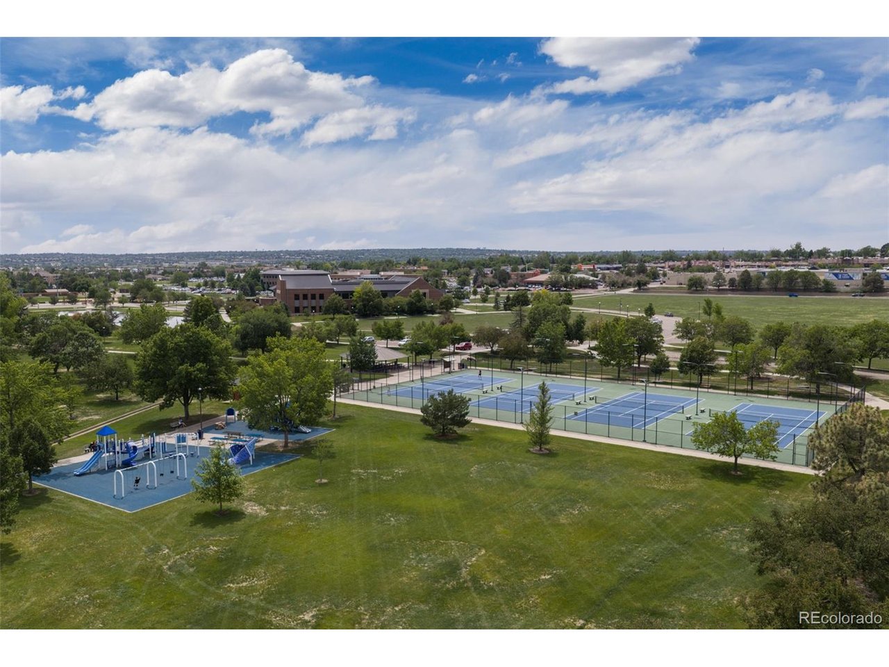 966 Highland Park Dr