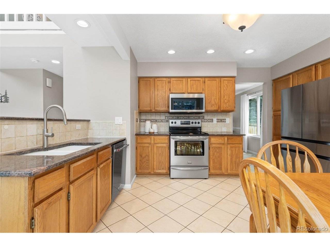 966 Highland Park Dr