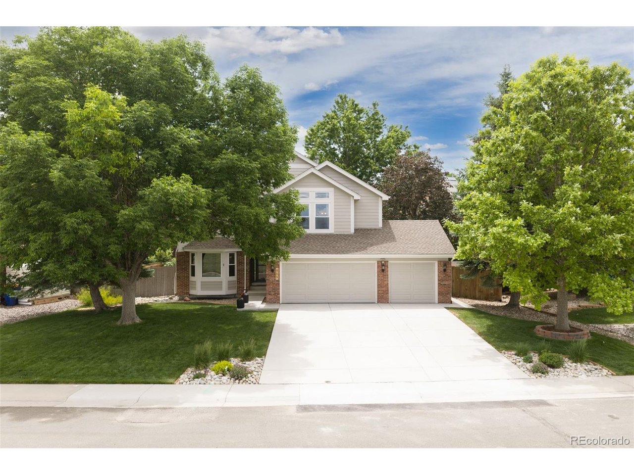 966 Highland Park Dr