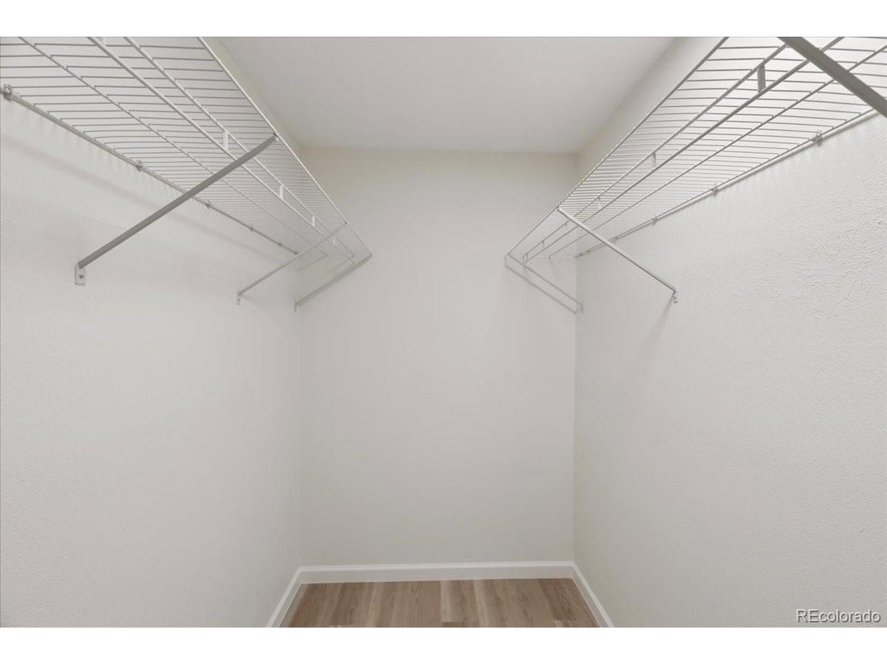 4896 S Dudley St 8-8