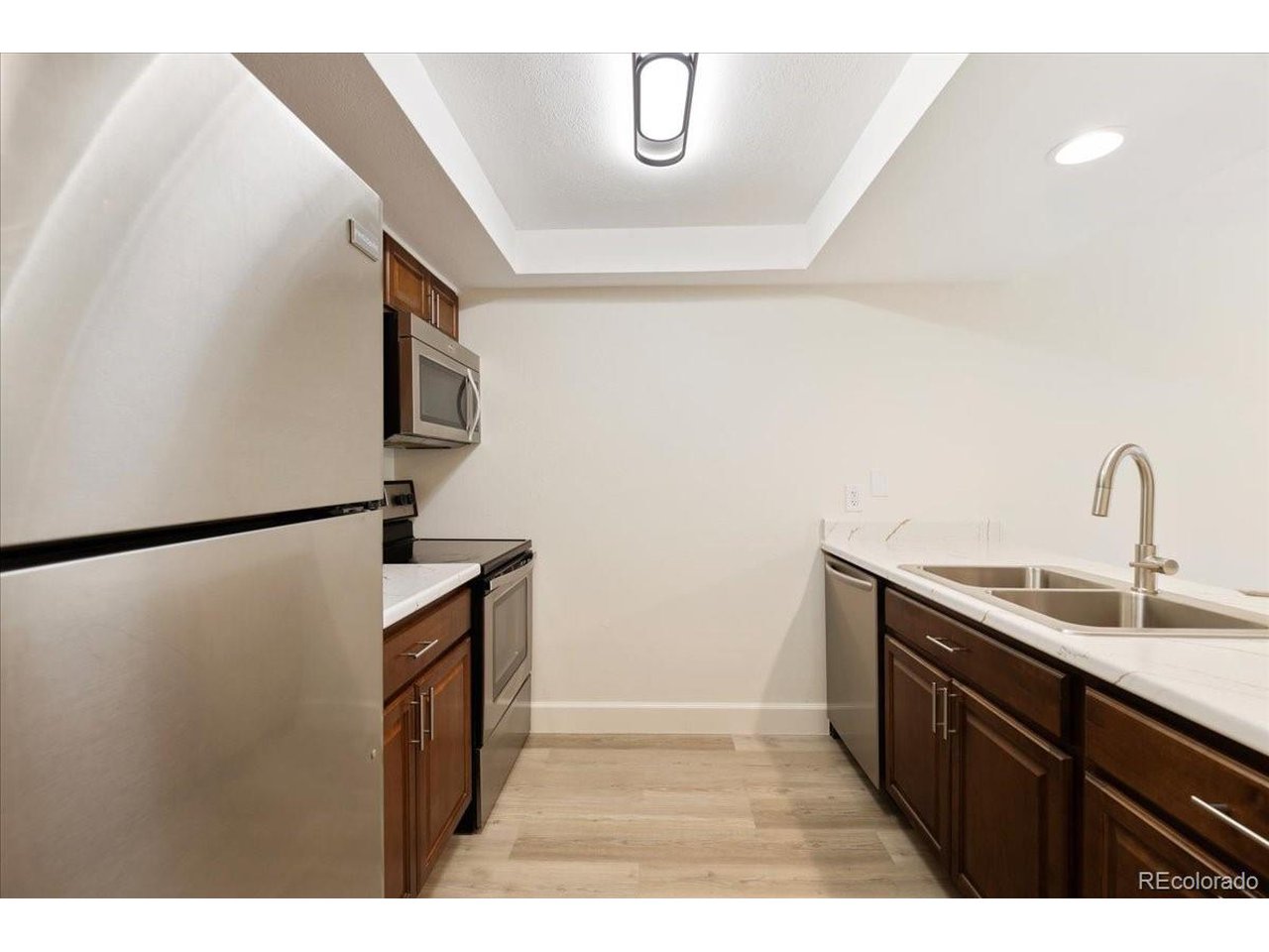 4896 S Dudley St 8-8