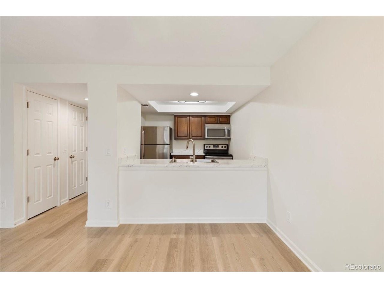 4896 S Dudley St 8-8