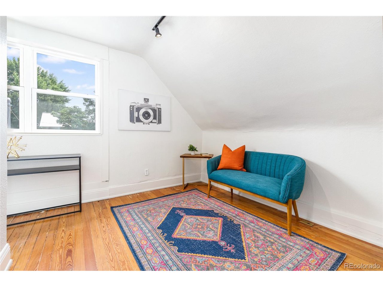 2211 W 33rd Ave