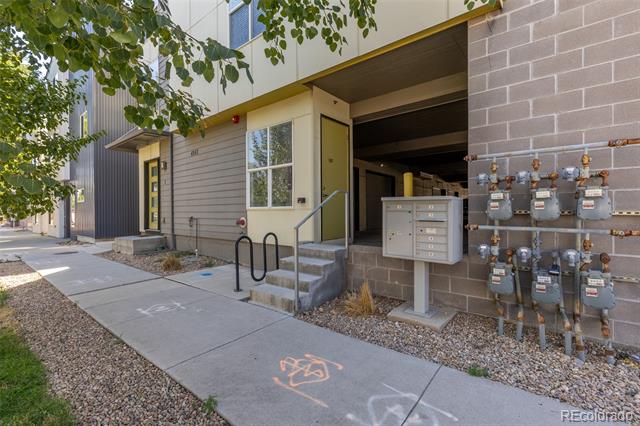 4943 Lowell Boulevard Unit: 2