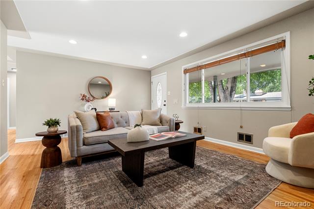 6122 Lewis Court