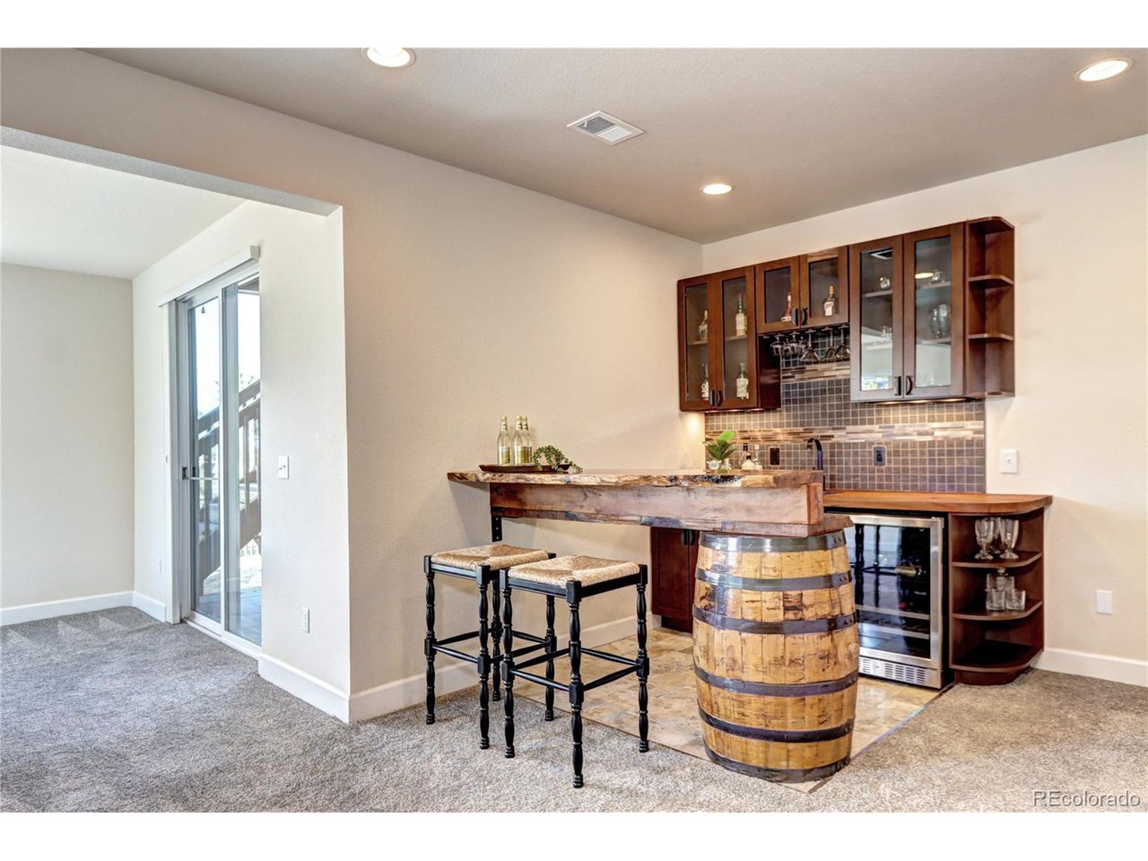 7353 S Queensburg St