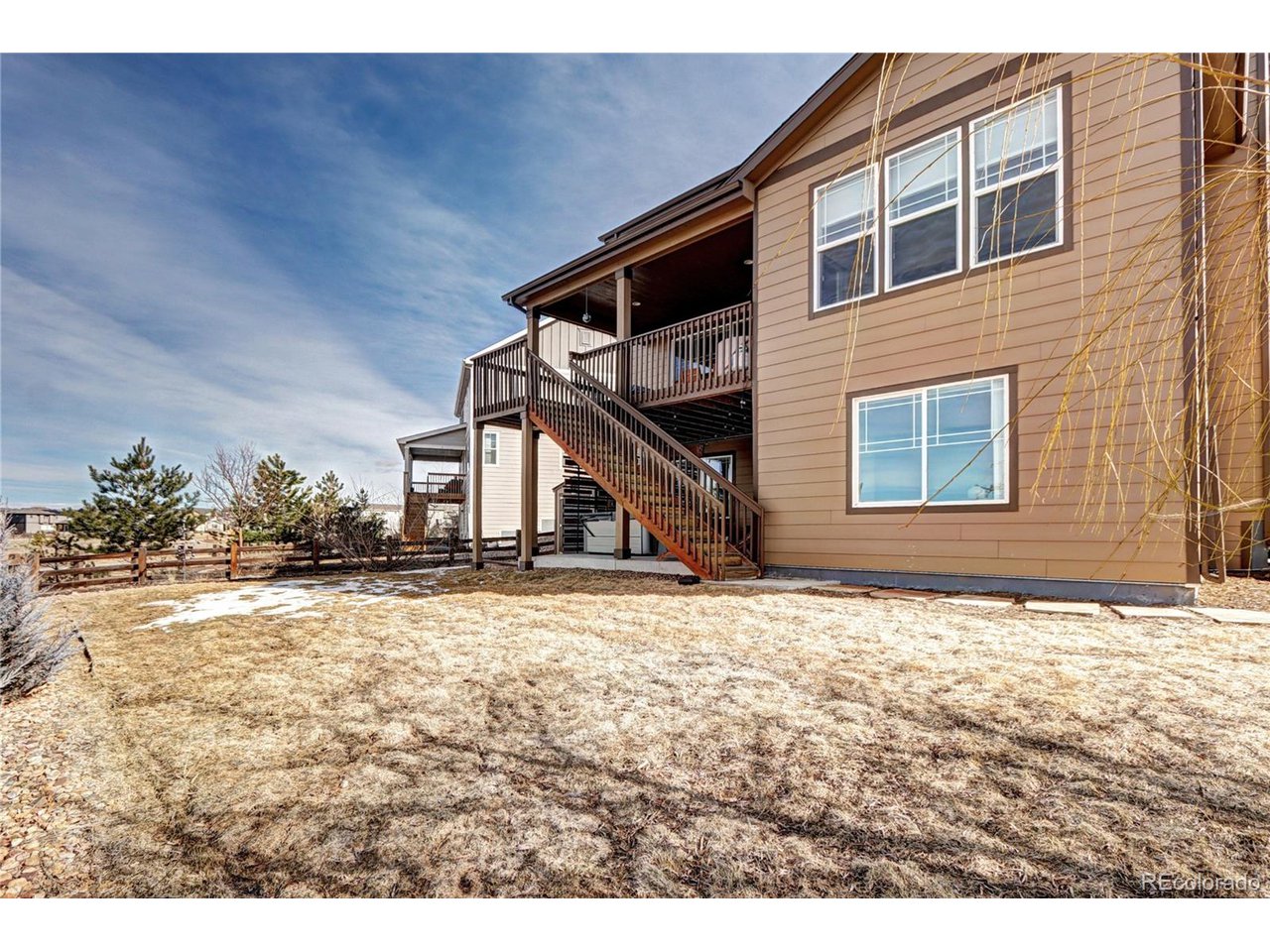 7353 S Queensburg St