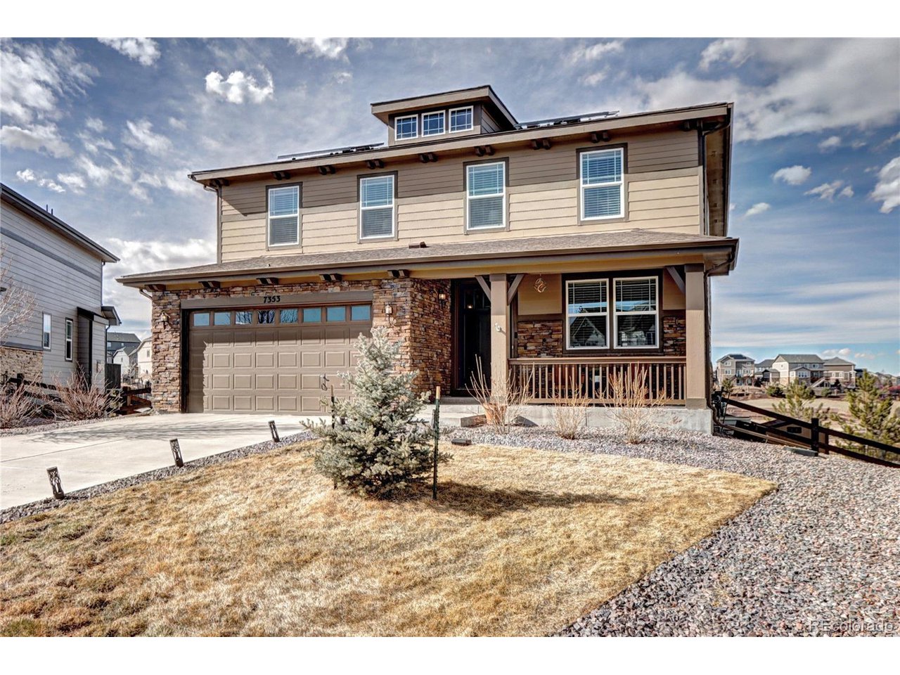 7353 S Queensburg St