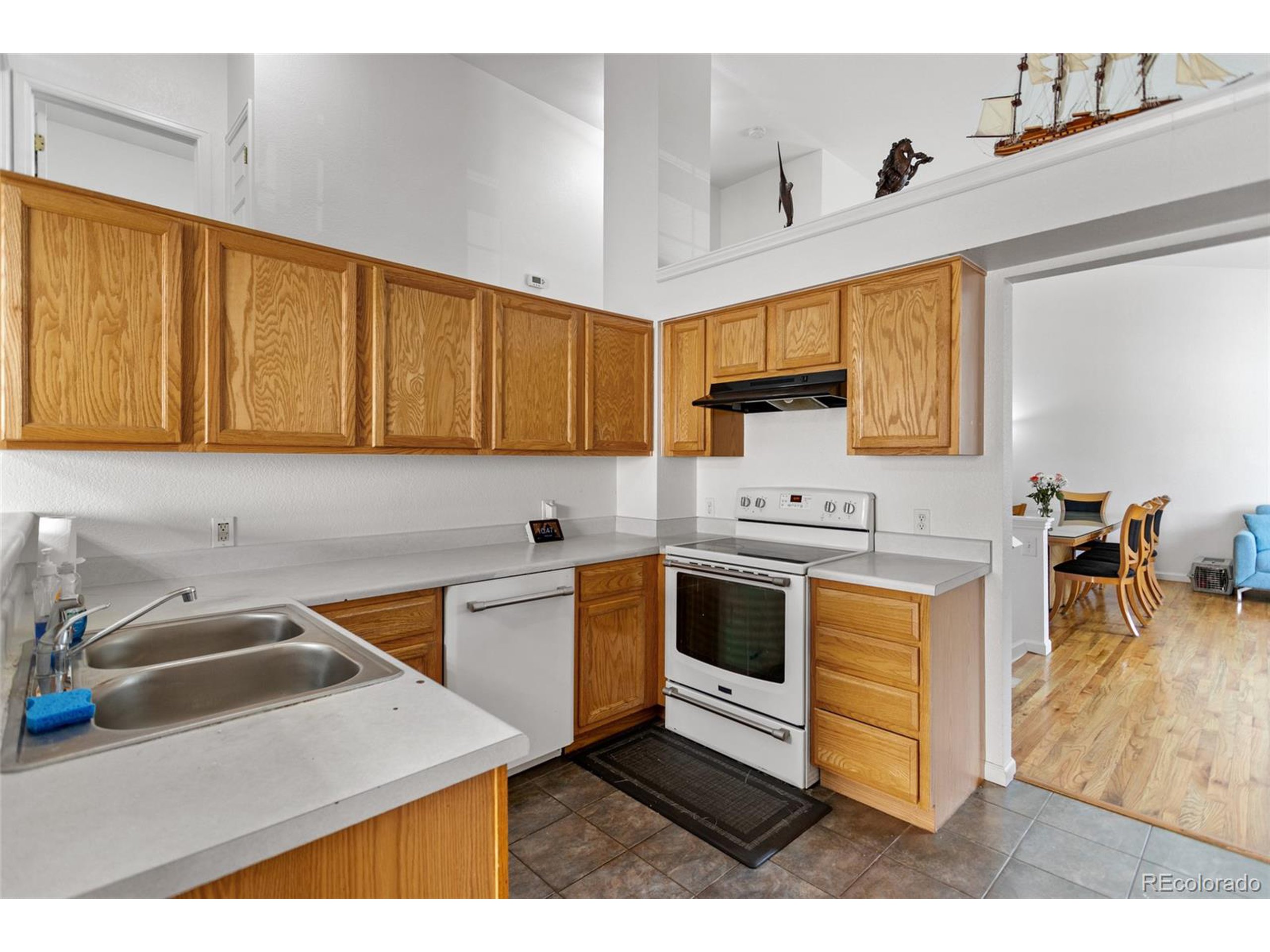323 Monmouth Ave