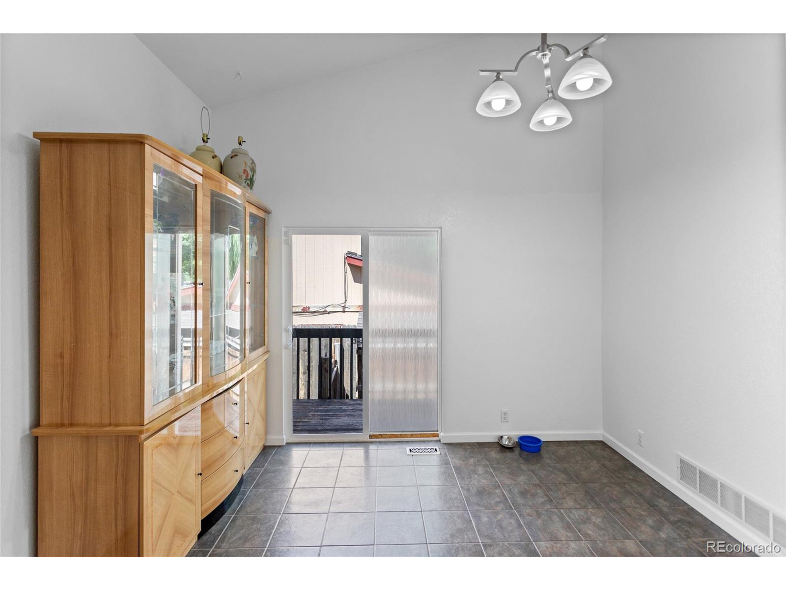 323 Monmouth Ave