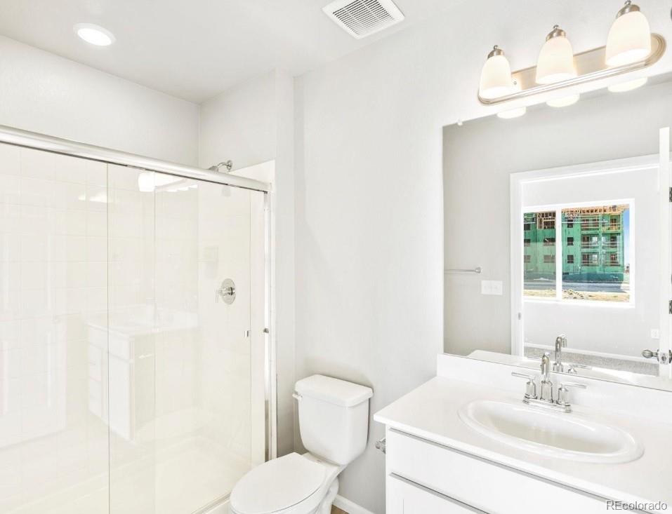 16712 Shoshone Place