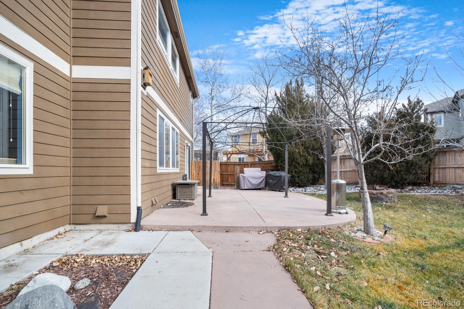 2888 E 135th Place