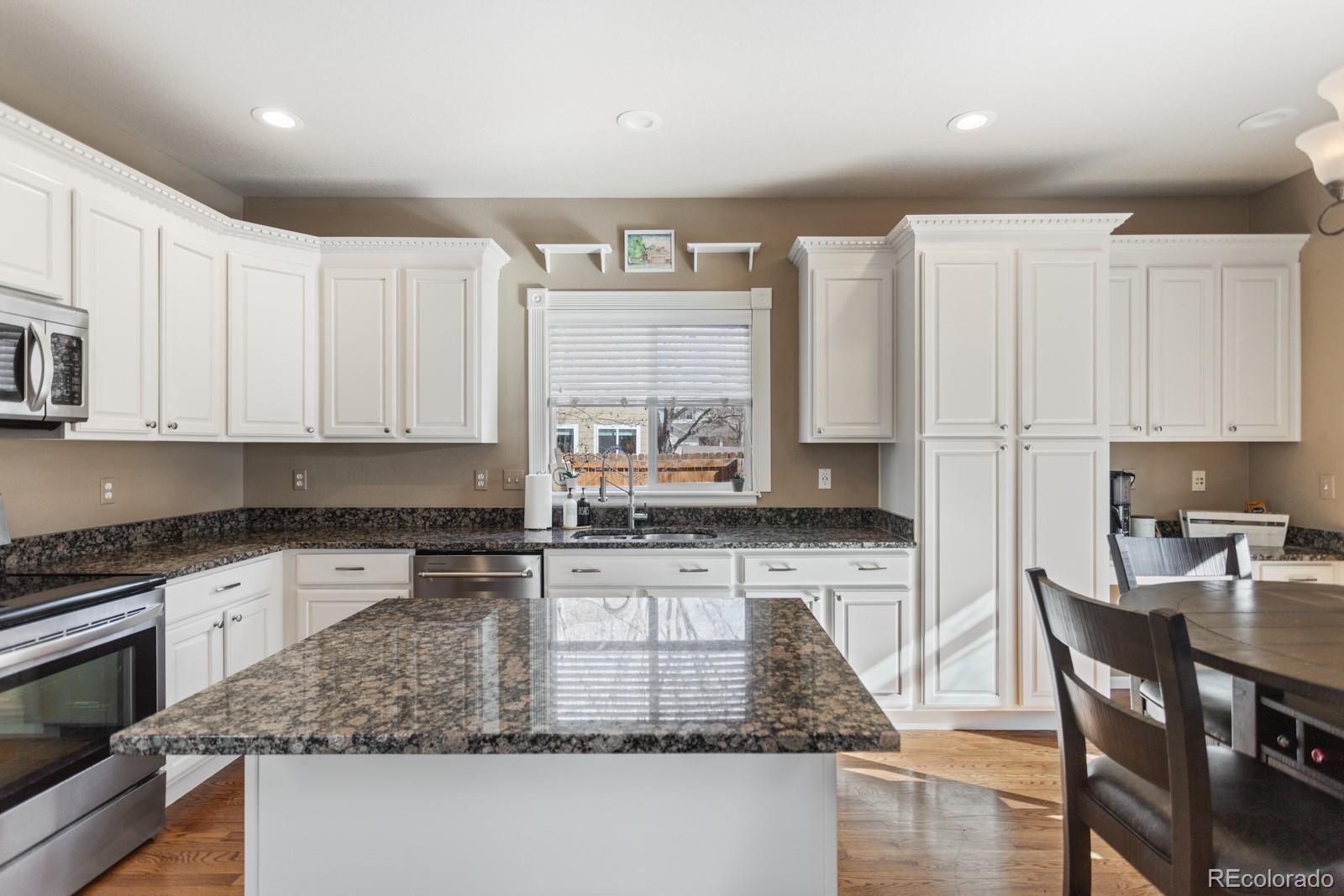 2888 E 135th Place