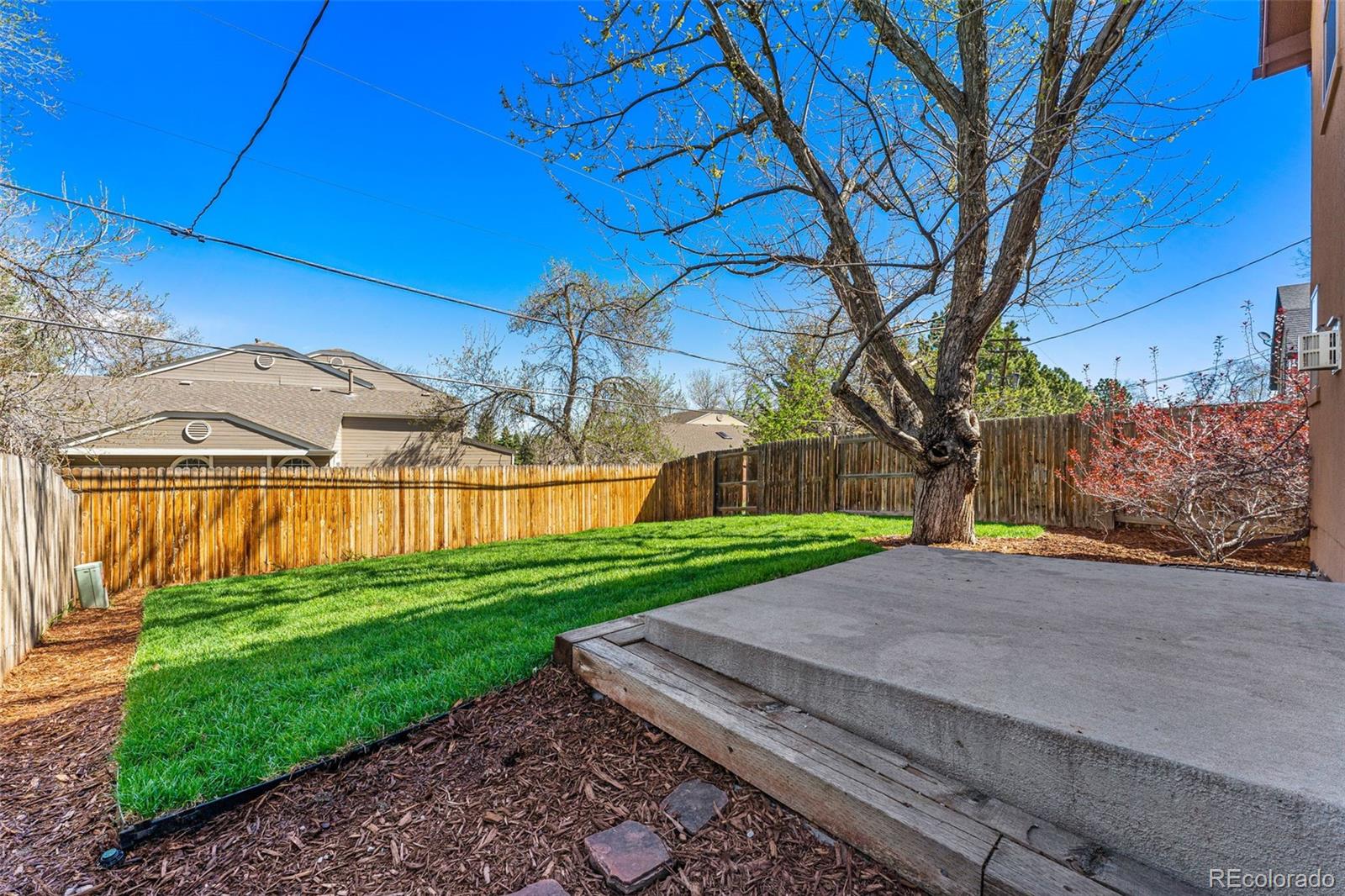 5671 W Green Meadows Place