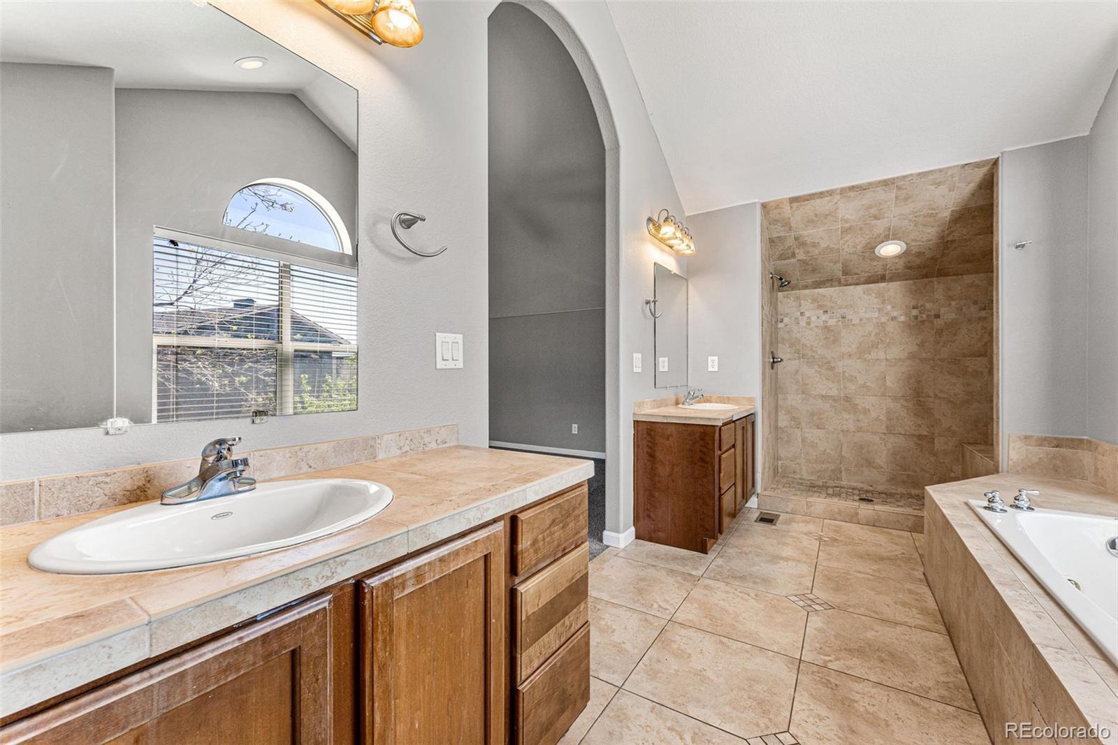 5671 W Green Meadows Place