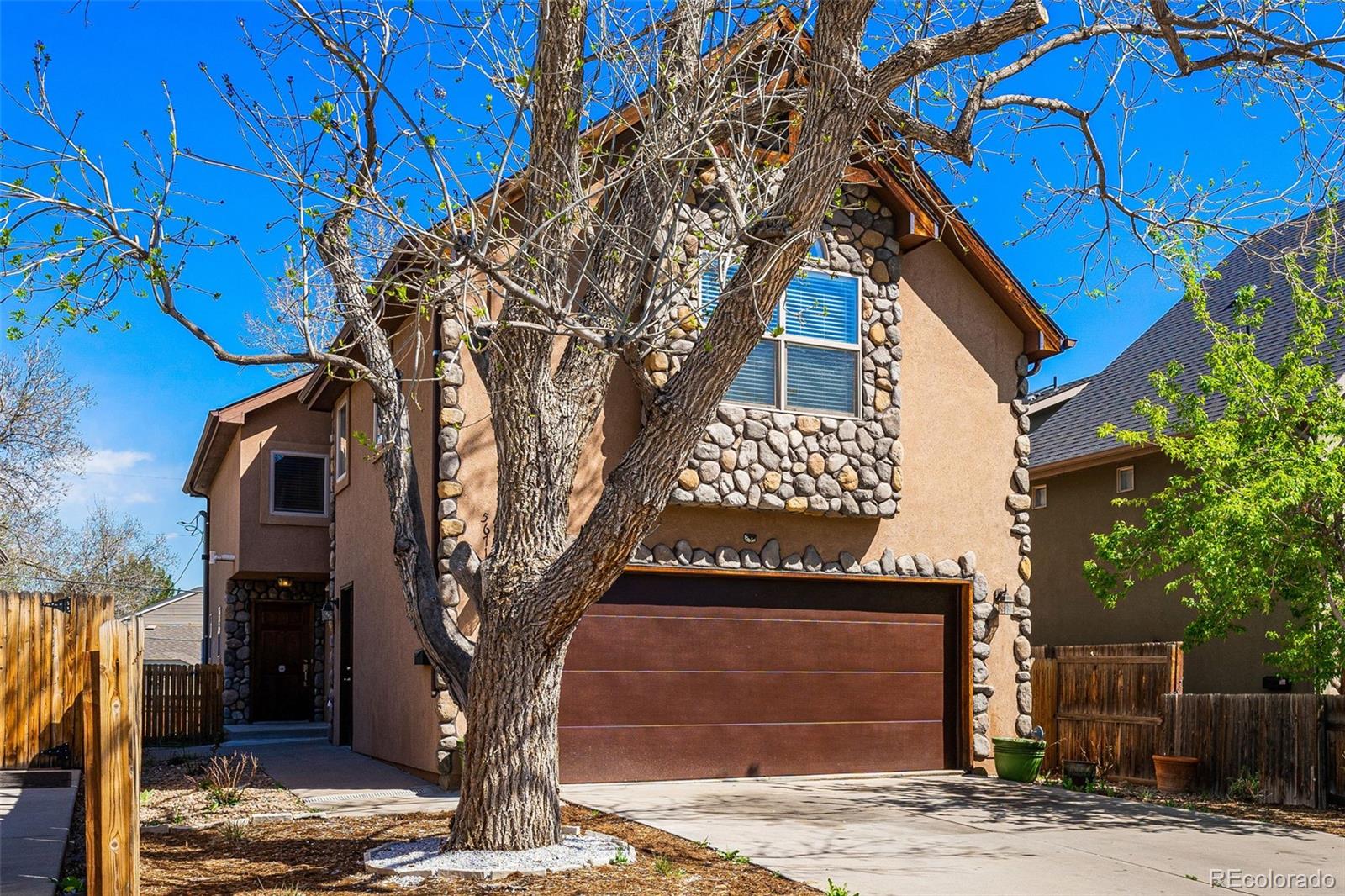 5671 W Green Meadows Place