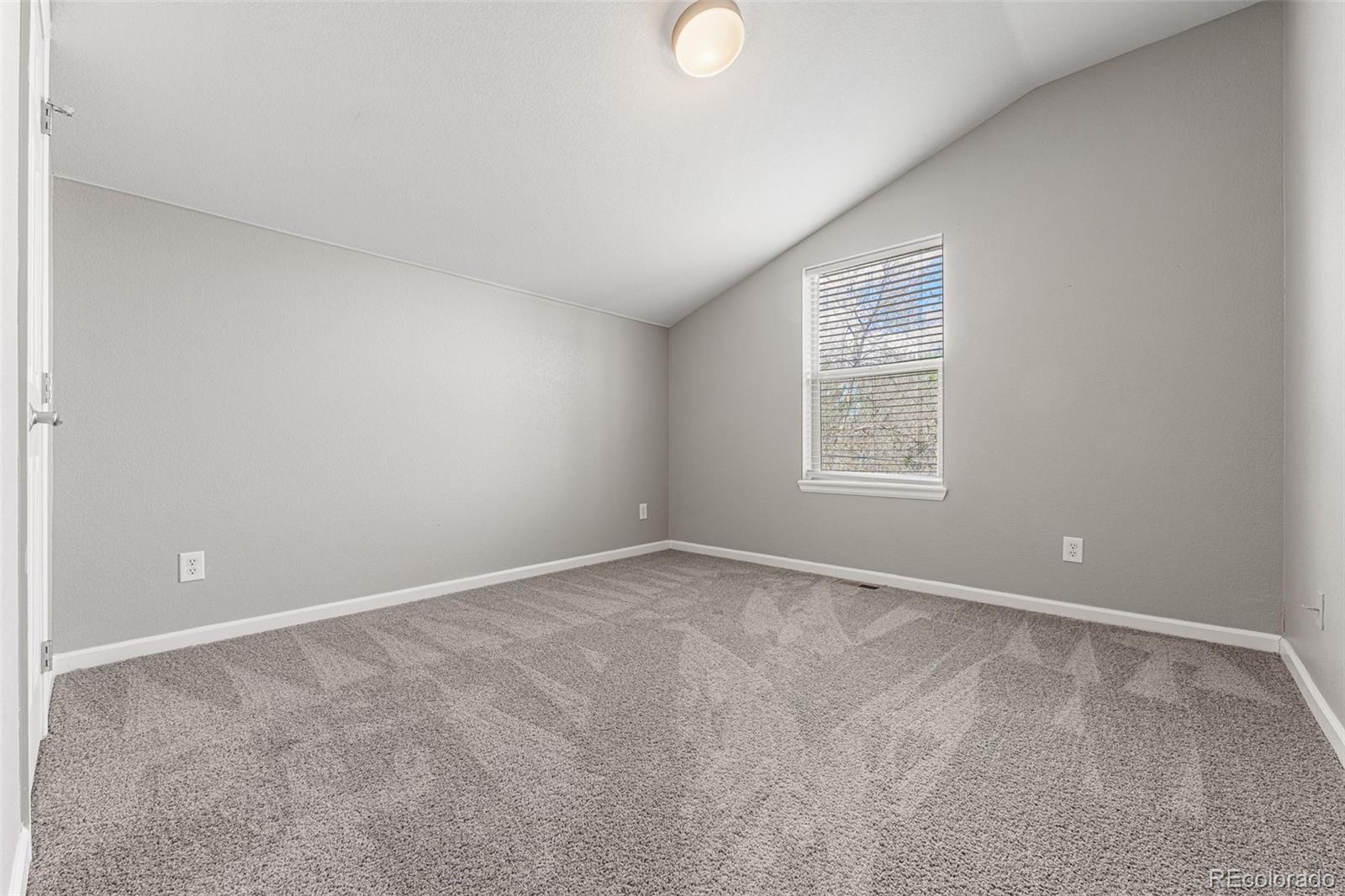 5671 W Green Meadows Place
