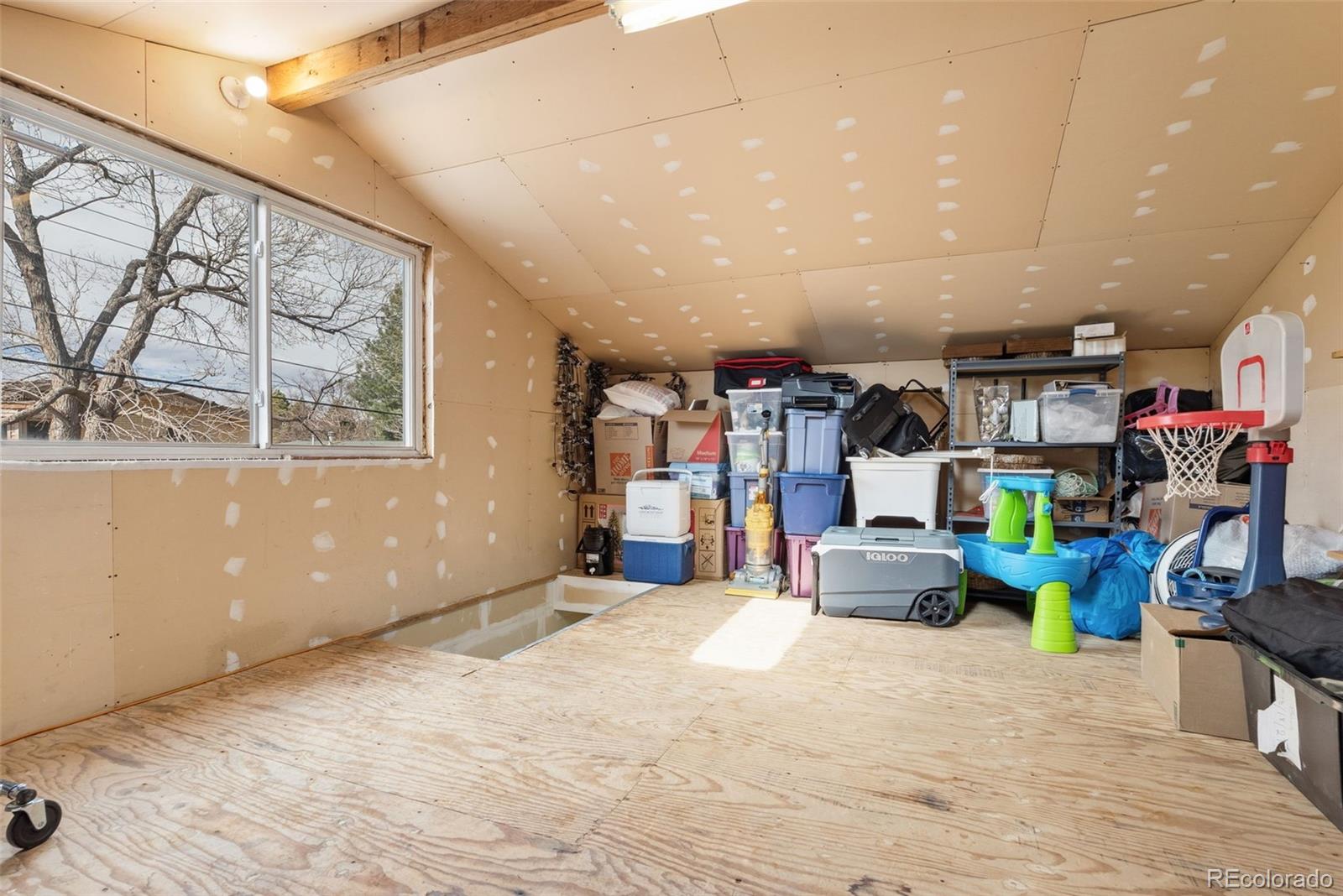 5073 S Newton Street