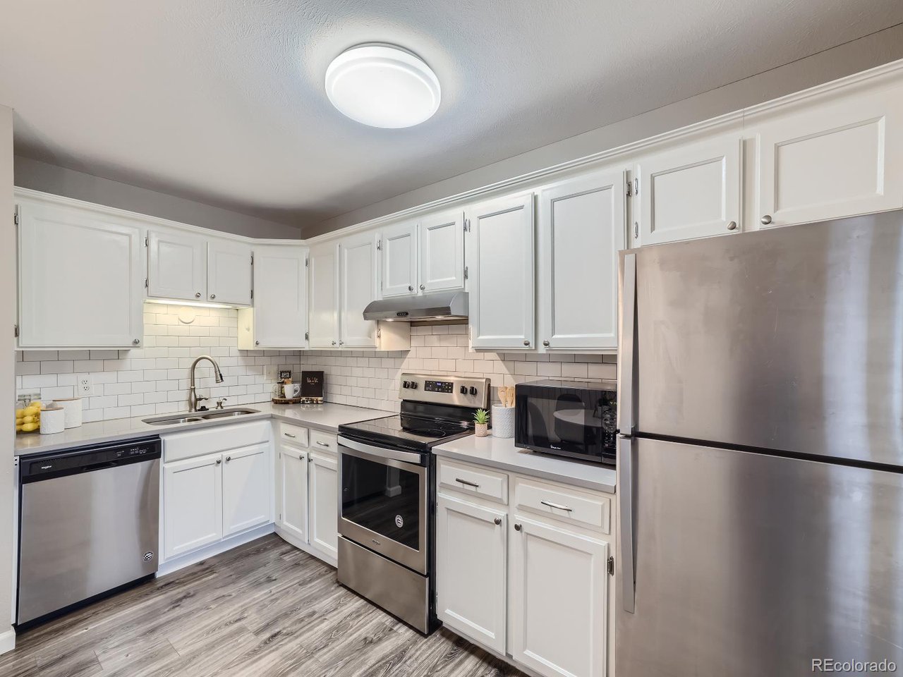 8909 Field St 102