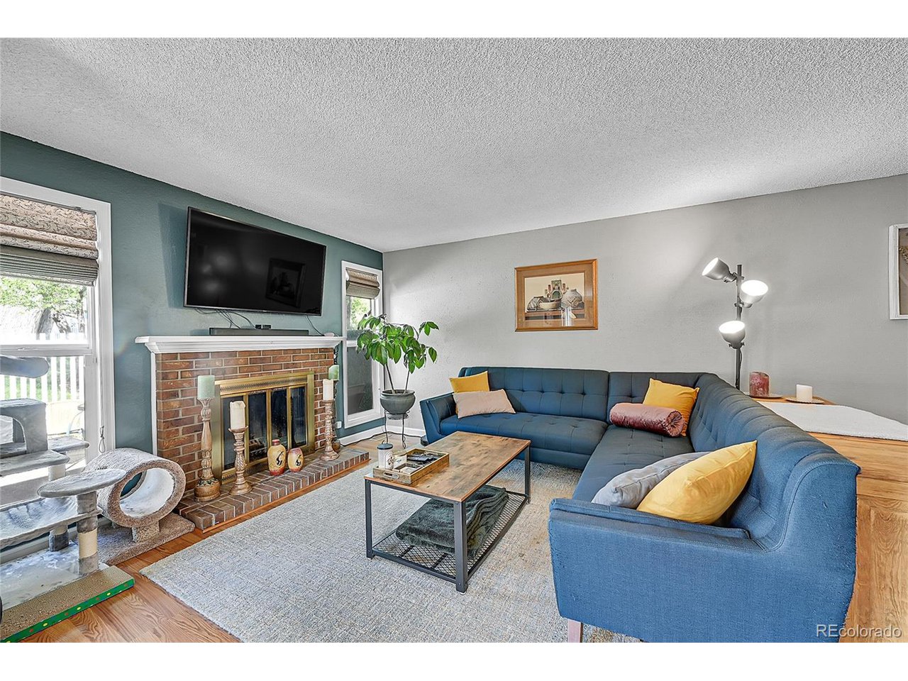 3087 S Macon Cir