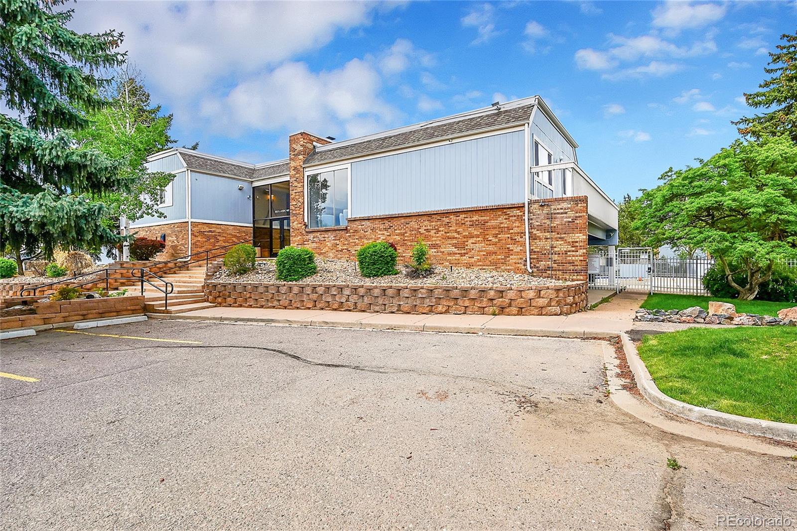 3087 S Macon Circle