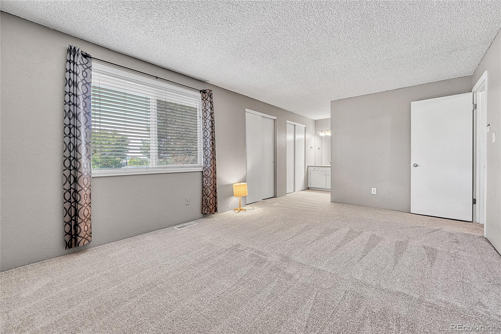 3087 S Macon Circle