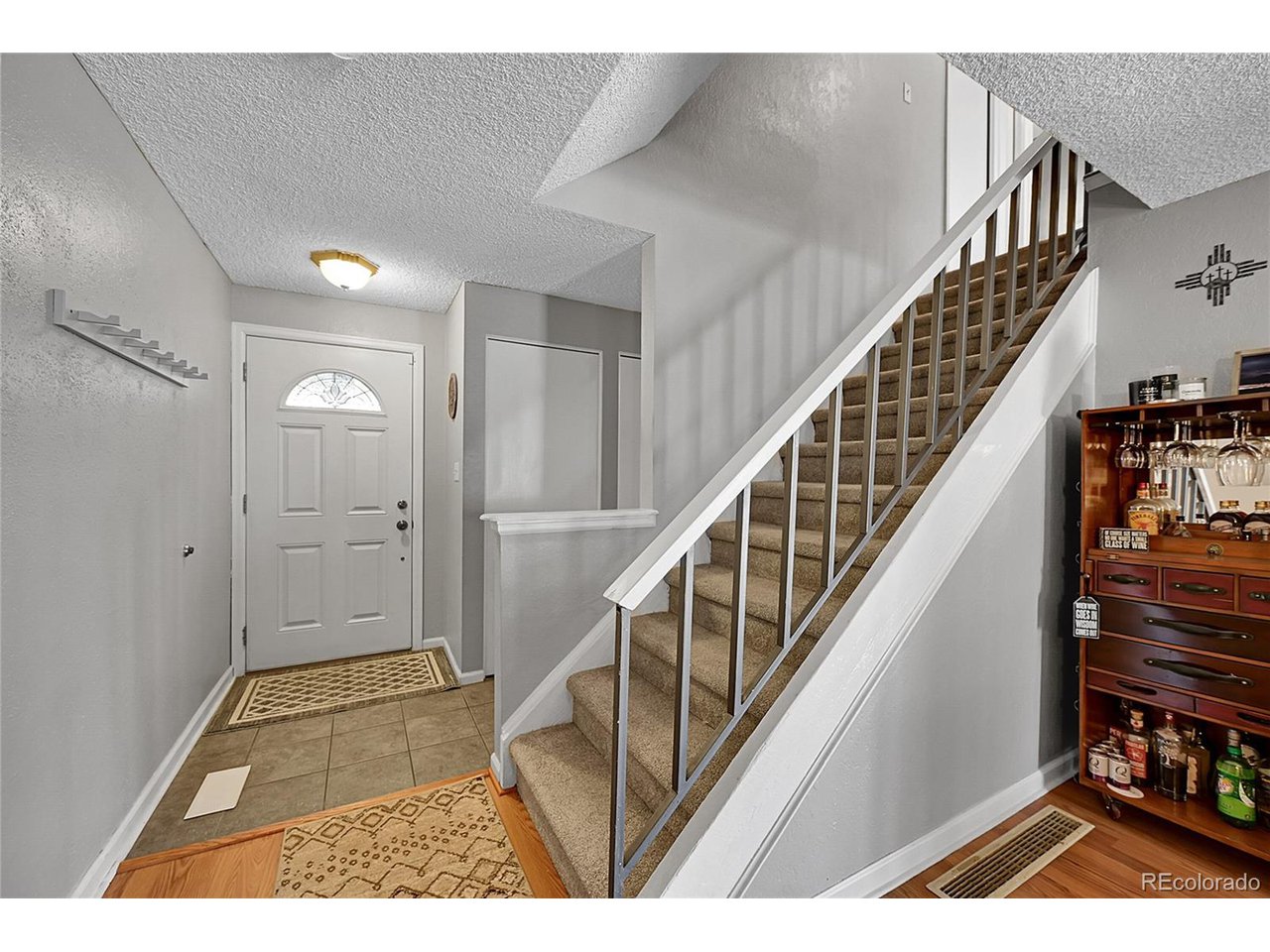 3087 S Macon Cir