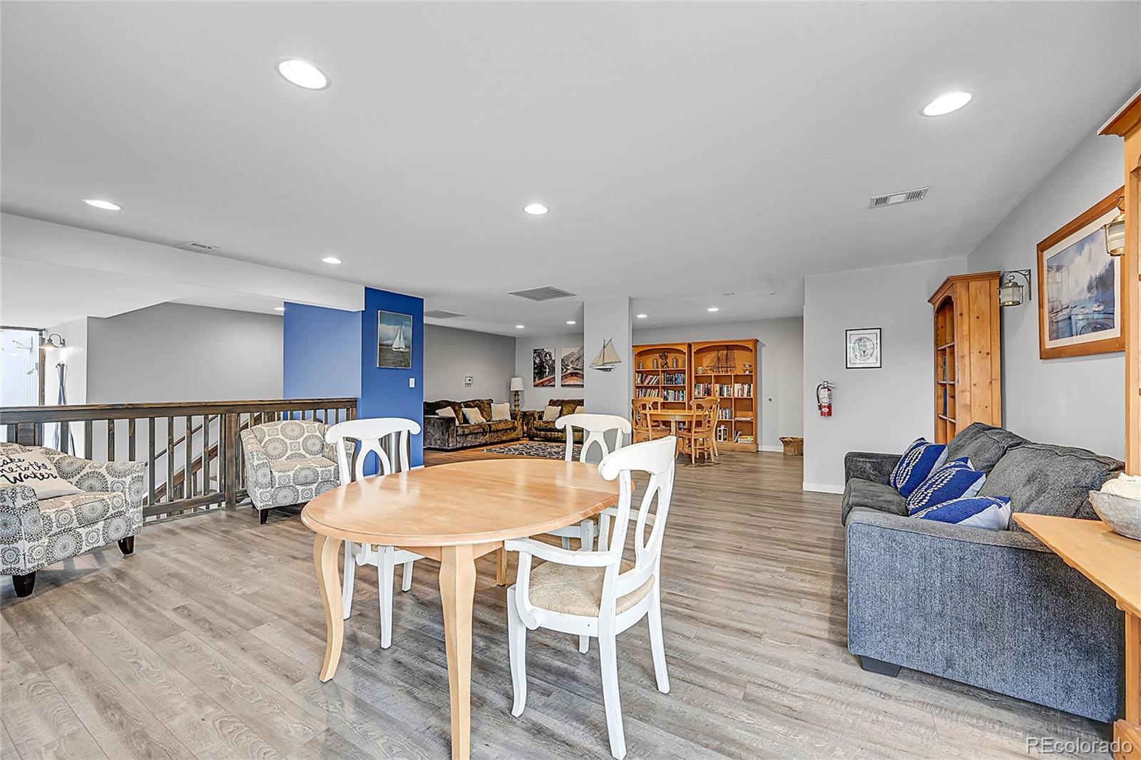 3087 S Macon Circle