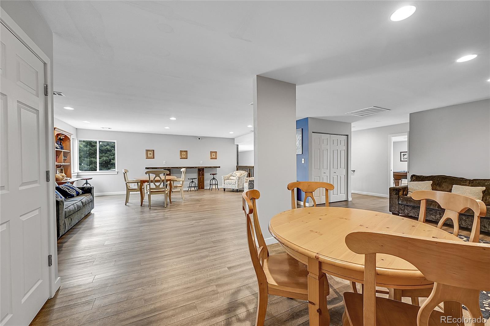 3087 S Macon Circle