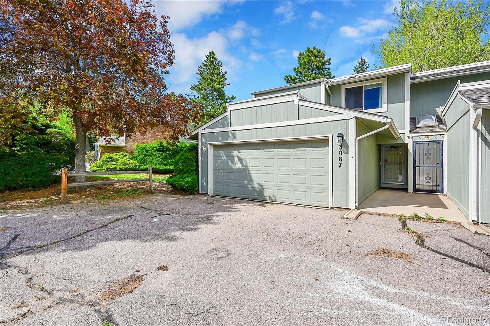 3087 S Macon Circle