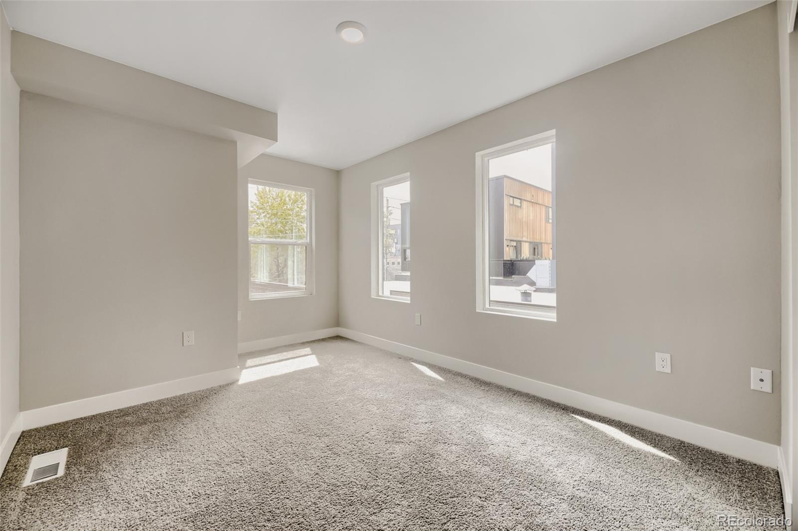 1642 N Lafayette Street Unit: 1