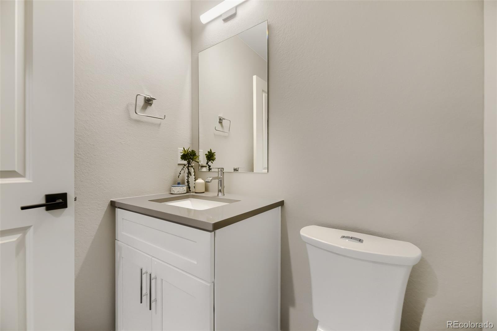 1642 N Lafayette Street Unit: 1