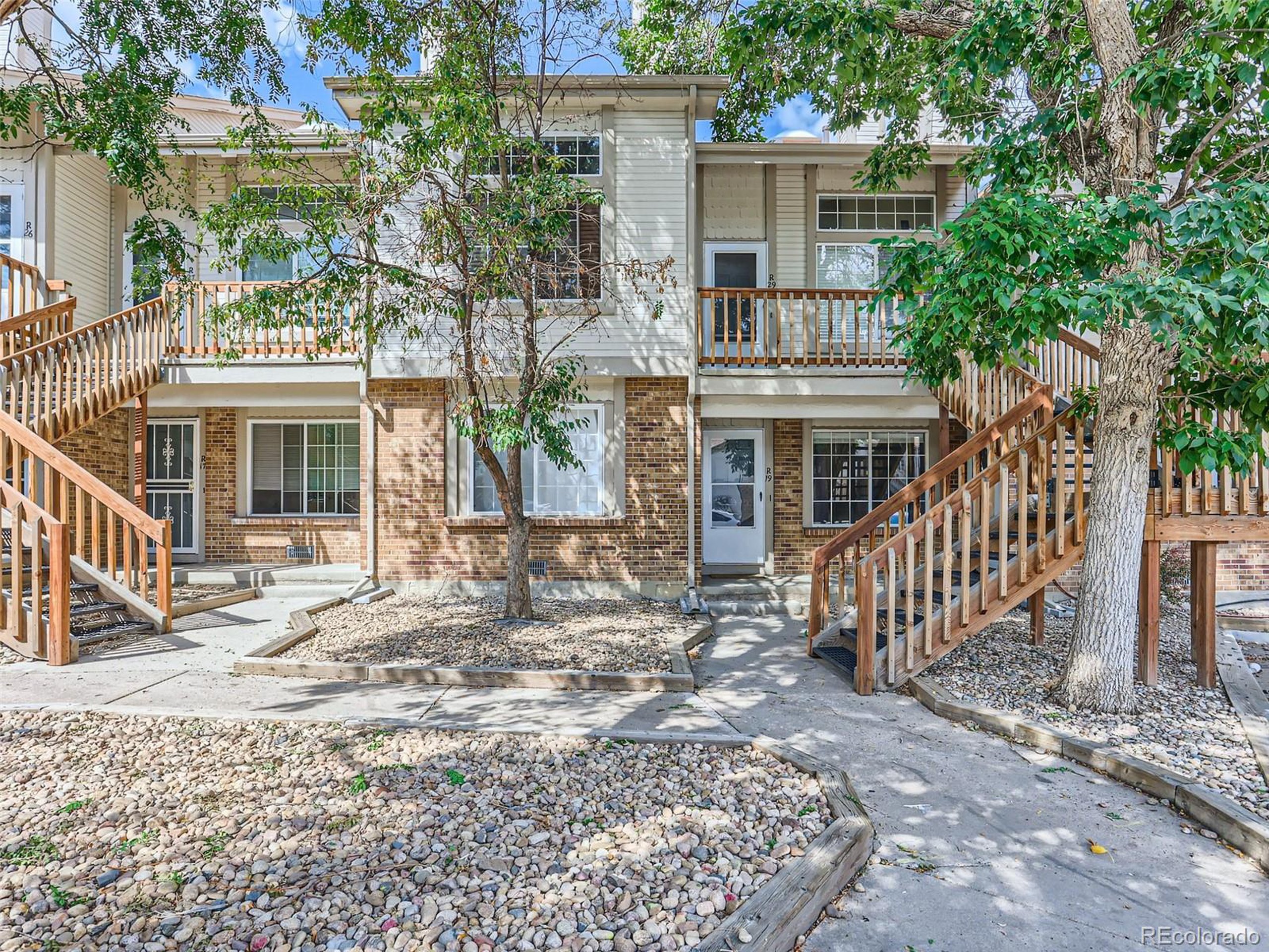 165 S Sable Blvd R19
