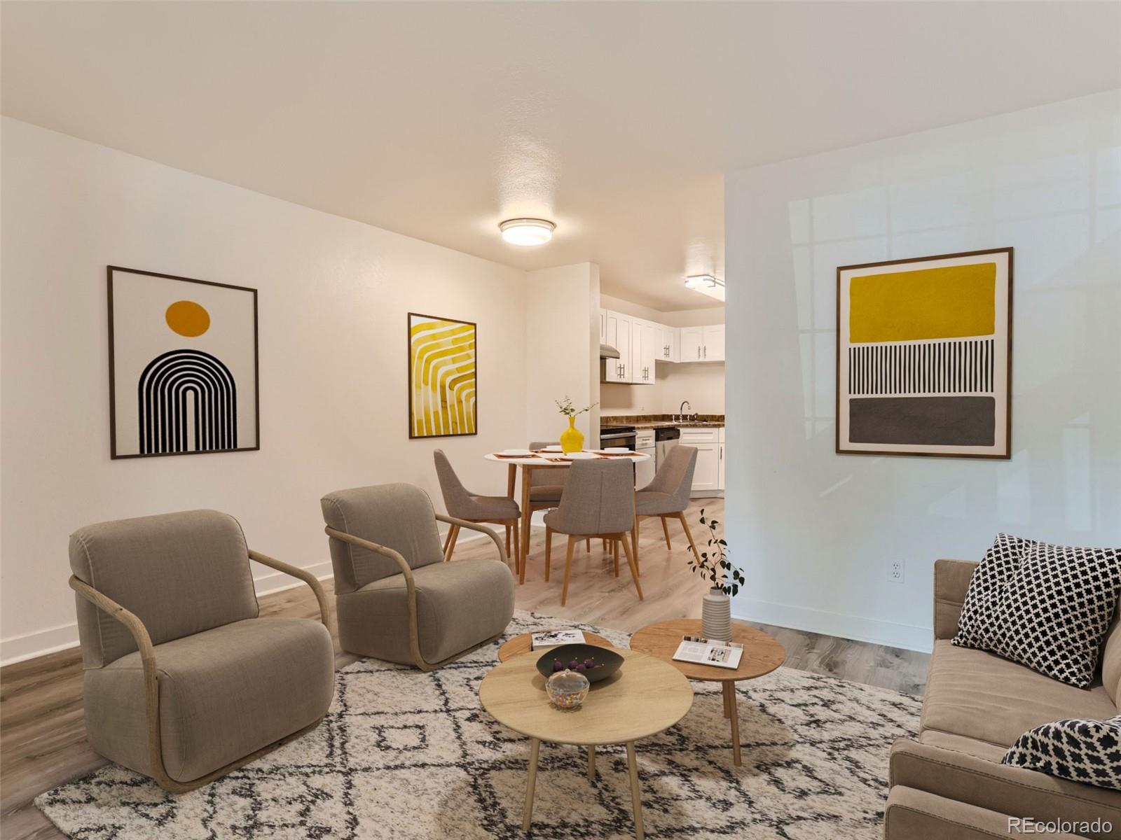 165 S Sable Boulevard Unit: R19