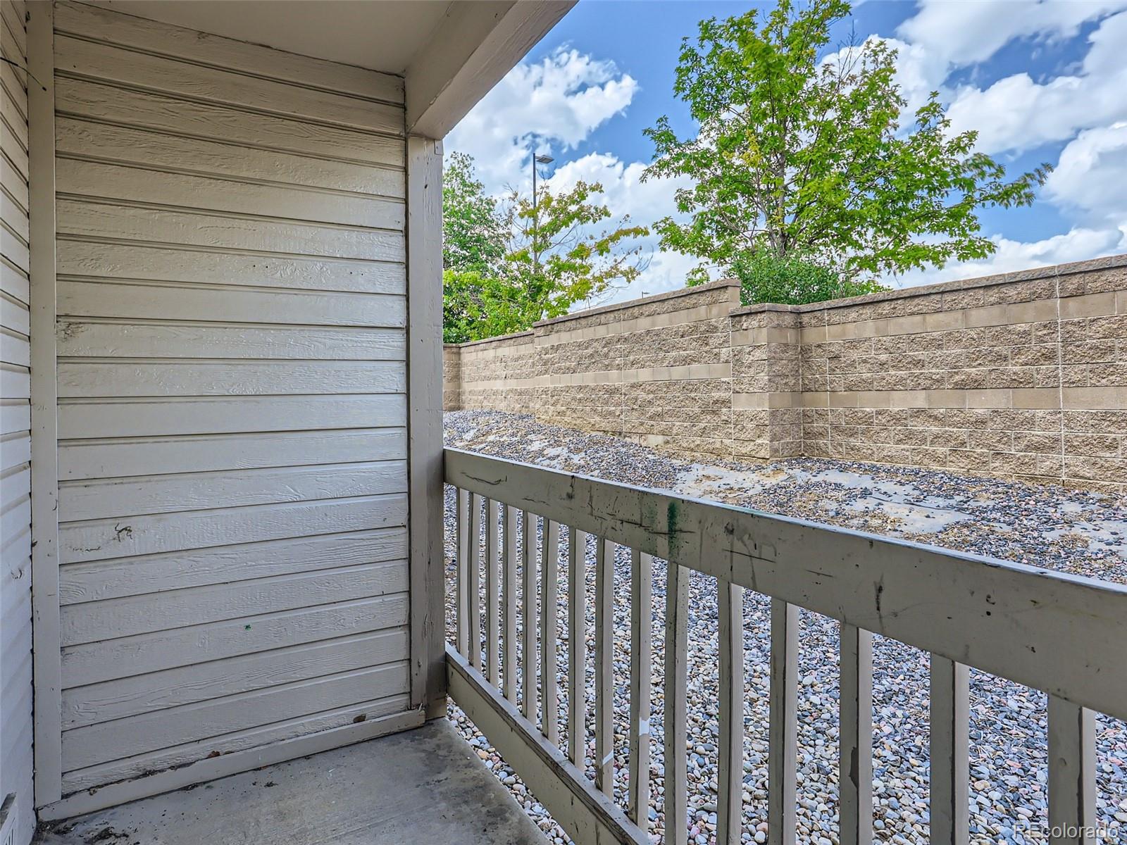 165 S Sable Boulevard Unit: R19