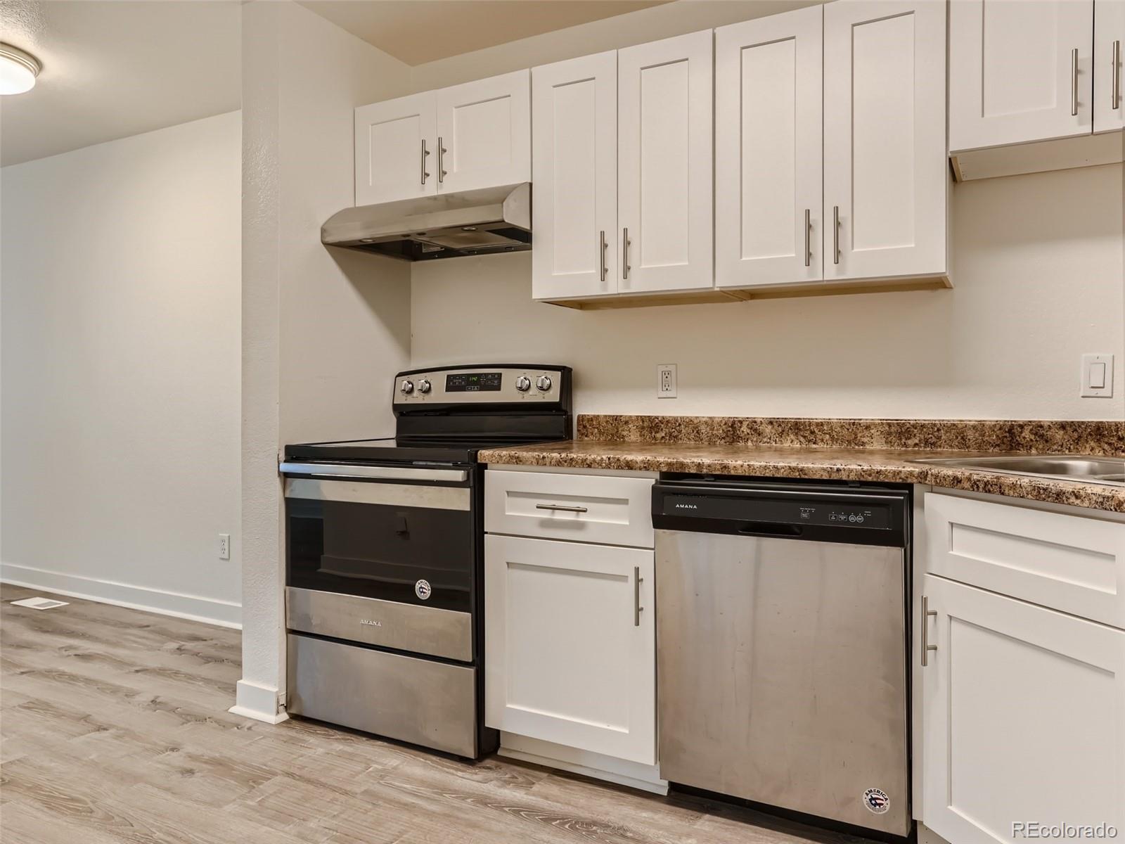 165 S Sable Boulevard Unit: R19