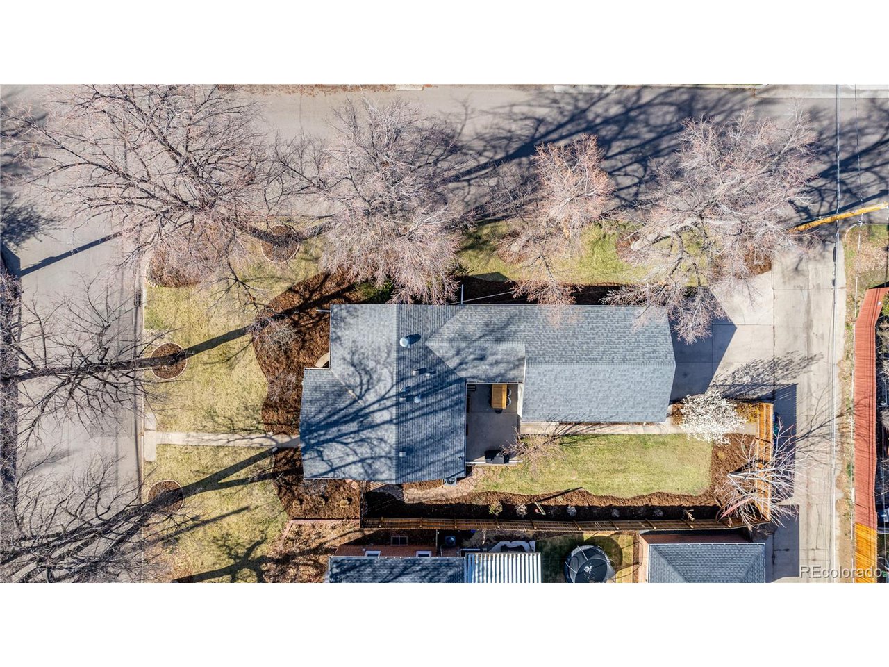 860 Magnolia St