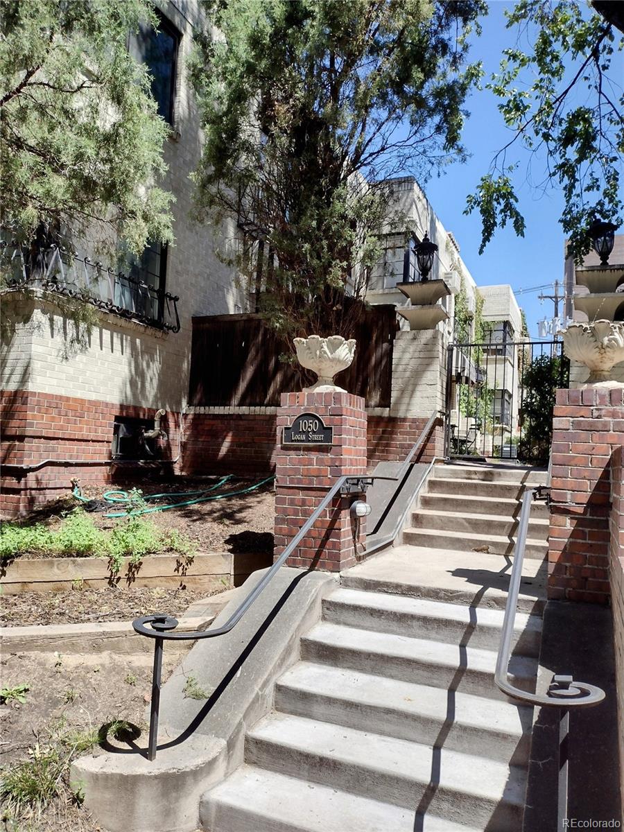 1050 N Logan Street Unit: B
