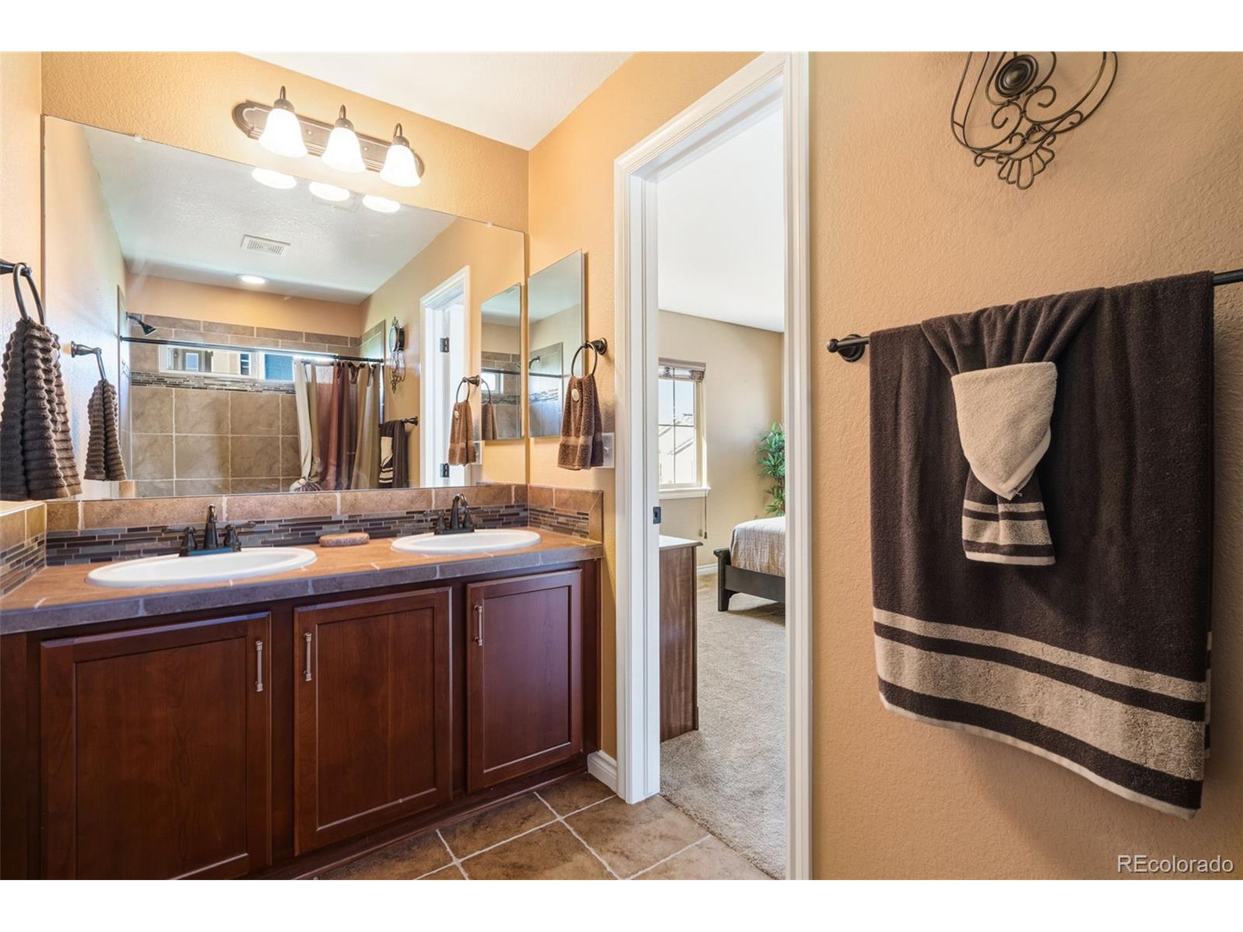 9472 Sori Ln Highlands Ranch