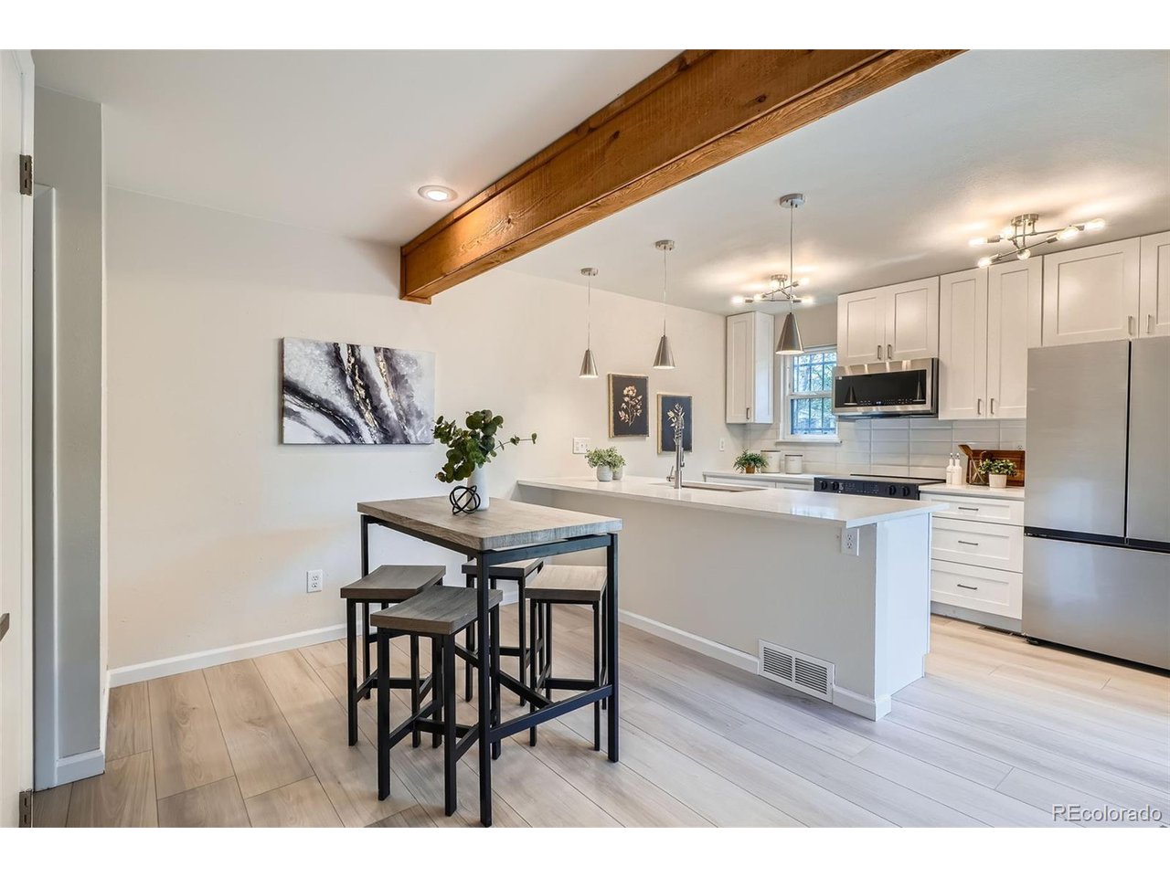 1251 S Yosemite Way 92